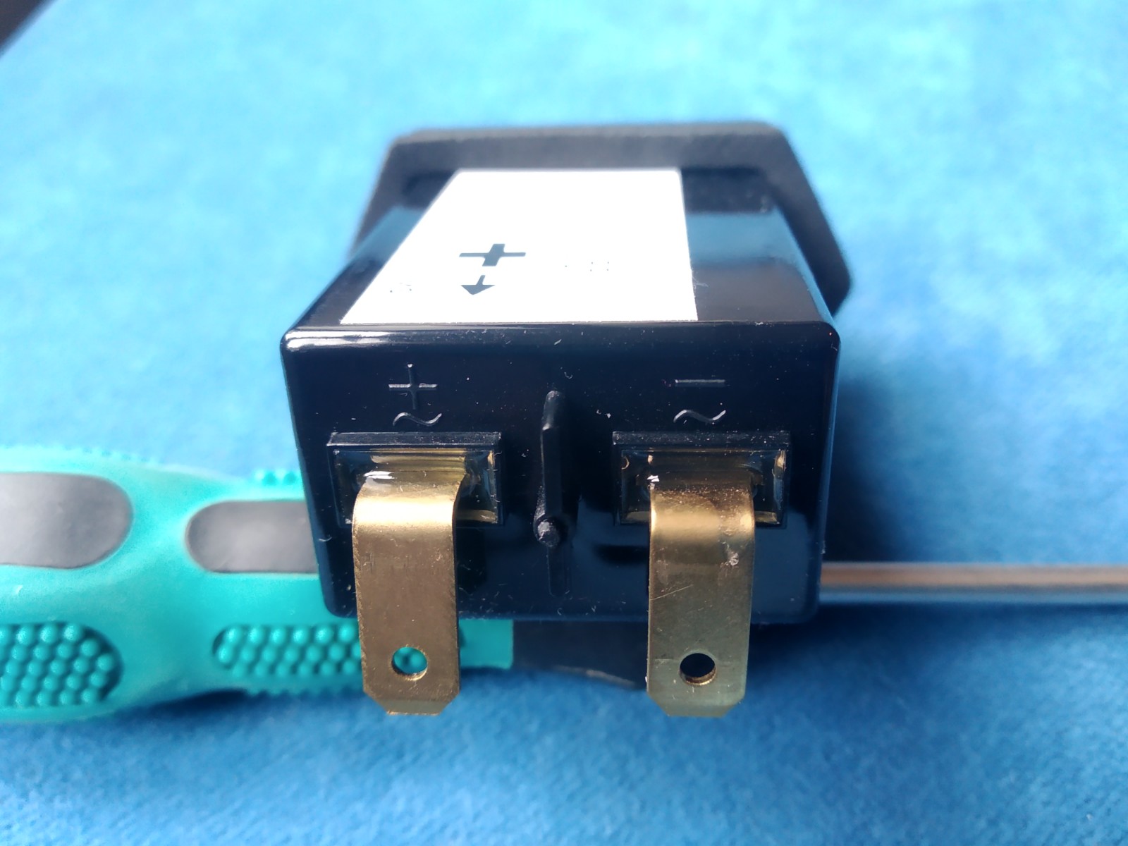 Adding an hour meter to Yanmar GM Series Engines SaltWaterDiesels